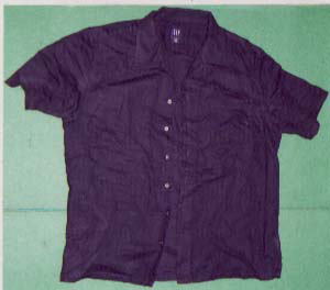 黒色綿製半袖シャツ